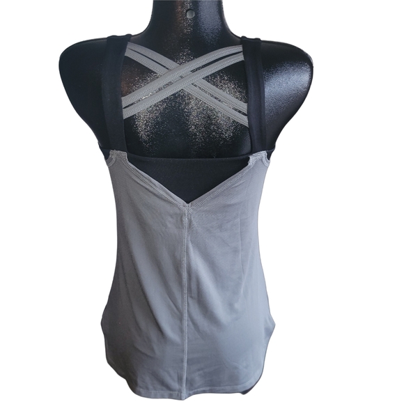 Jockey Gray and Black Layered Crossback Tank With Built In Bra M - Picture 6 of 7